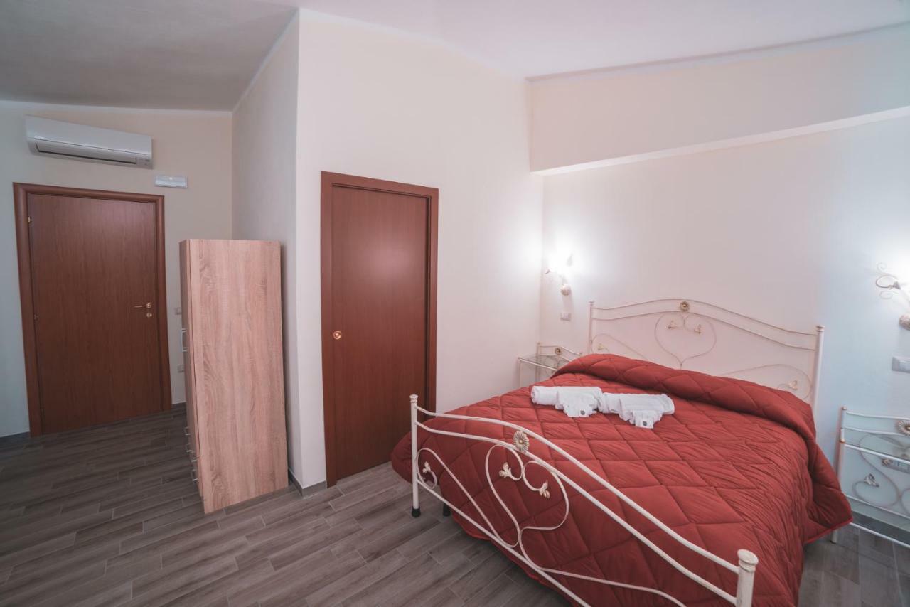 Villa Alberta Hotel Pula Ngoại thất bức ảnh