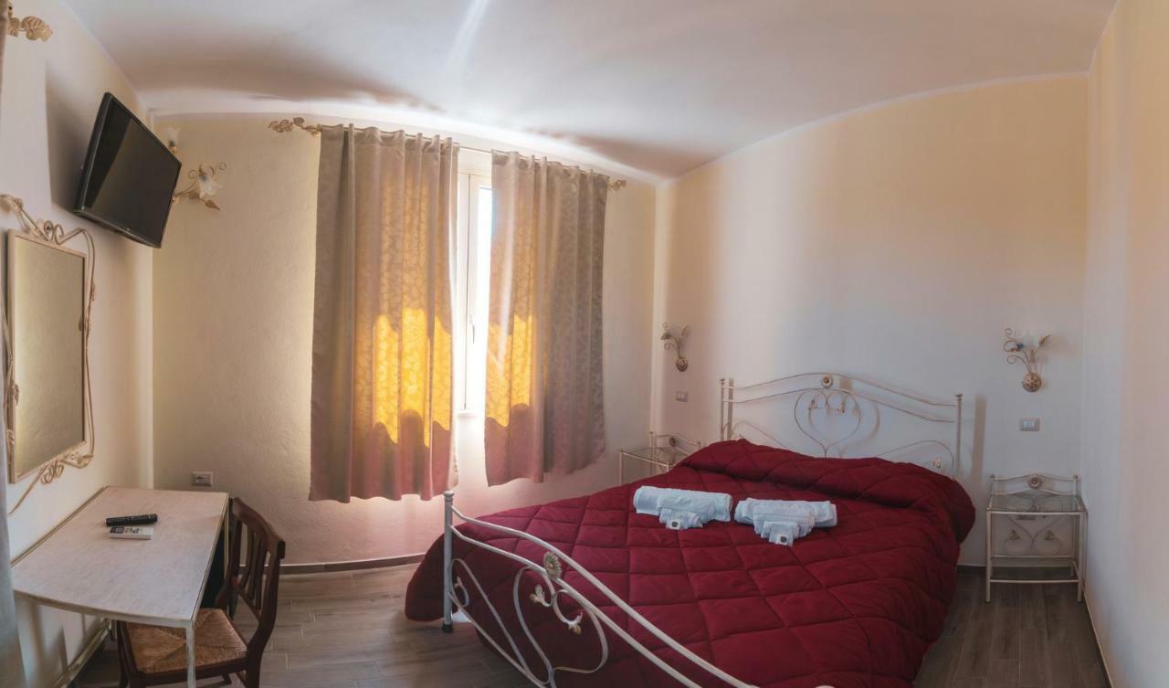 Villa Alberta Hotel Pula Ngoại thất bức ảnh